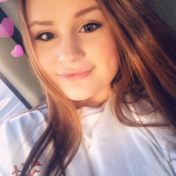 Meet your Posher, Paige - Picture 1 of 1